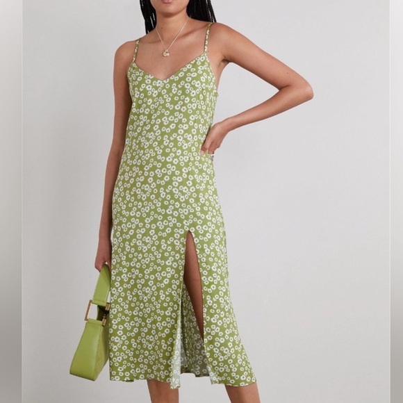 Reformation Dresses & Skirts - Like New 💚Reformation crimini green midi dress